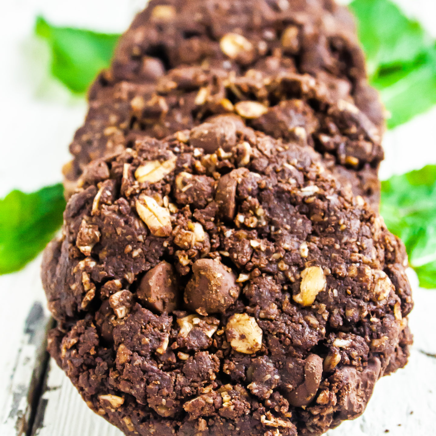 Mint Chocolate Protein Cookies